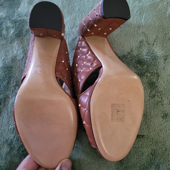 These cuties speak for themselves - Picture 2 of 5